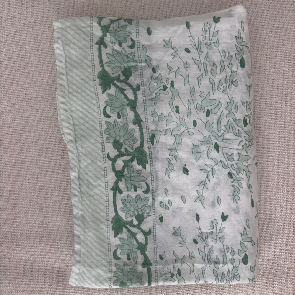 Julia Amory Floral Print Green Pareo
